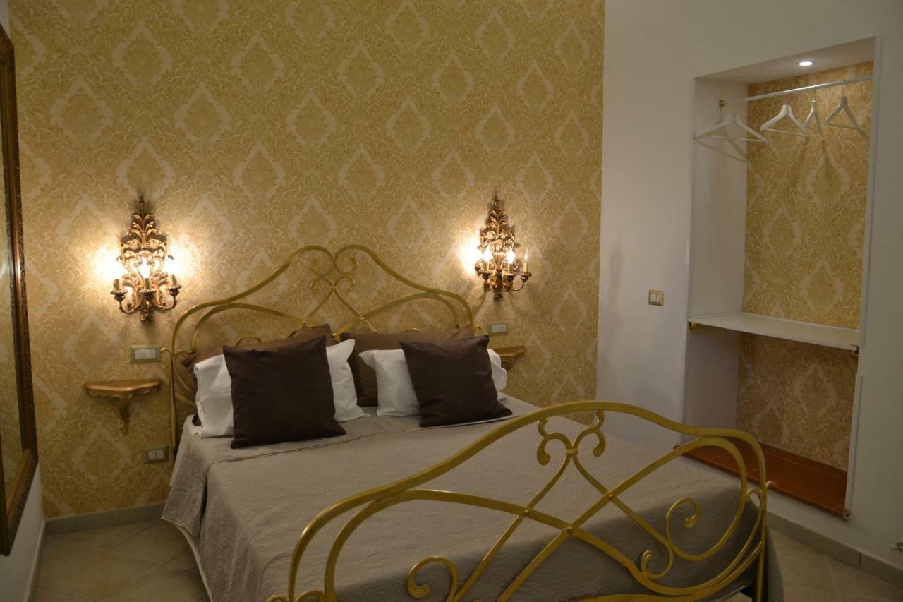 Domus Sanfelice Suite Naples Exterior photo