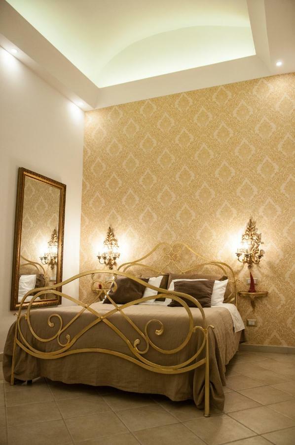 Domus Sanfelice Suite Naples Exterior photo